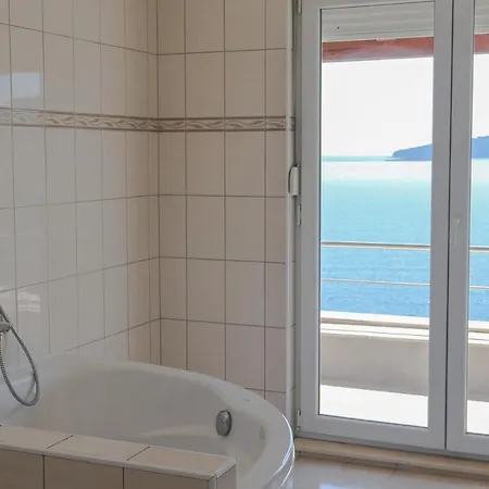 Klara Apartamento