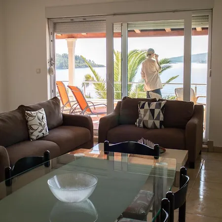 아파트 Klara 룸바르다